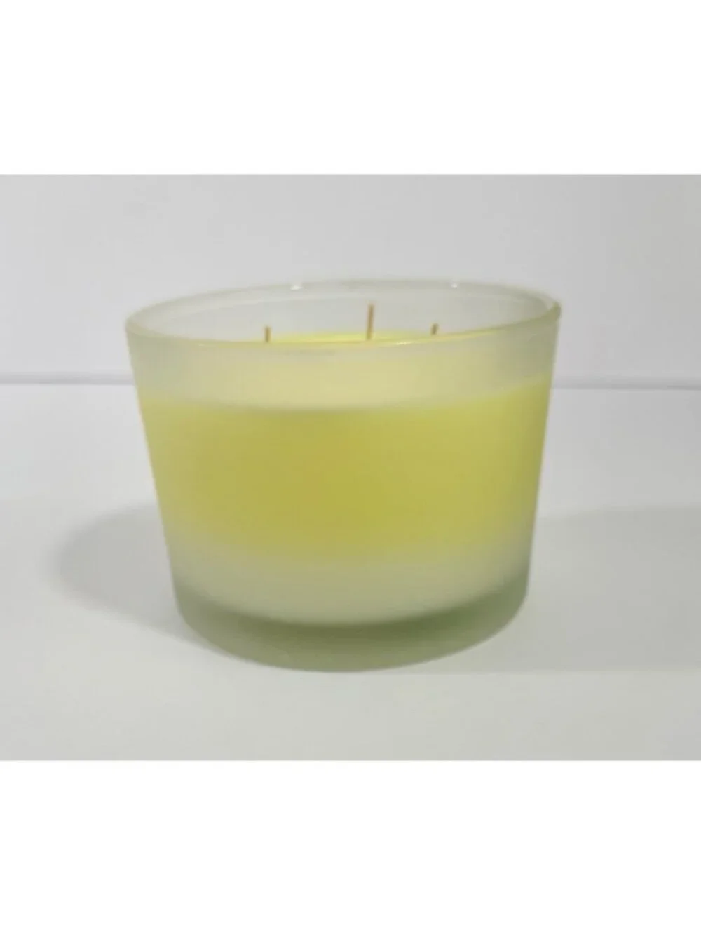 Jennifer Lopez Hyacinth Fig 3-Wick Scented Candle 11.8oz Glass Jar 50-Hour Burn